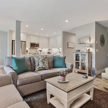 229 Turnberry Village